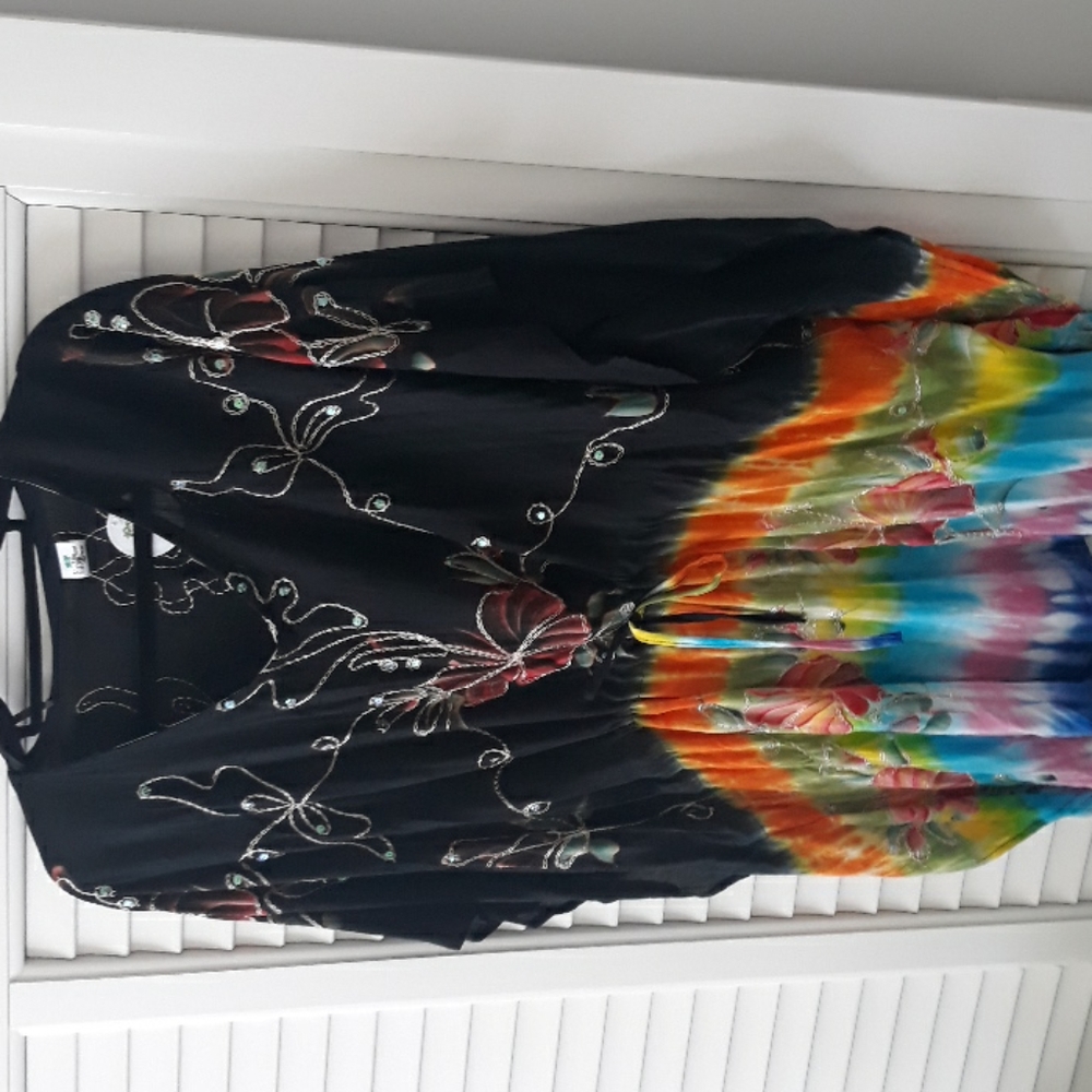 Island Planet beach cover up. NWT, has sequins and beats with an embroidered top